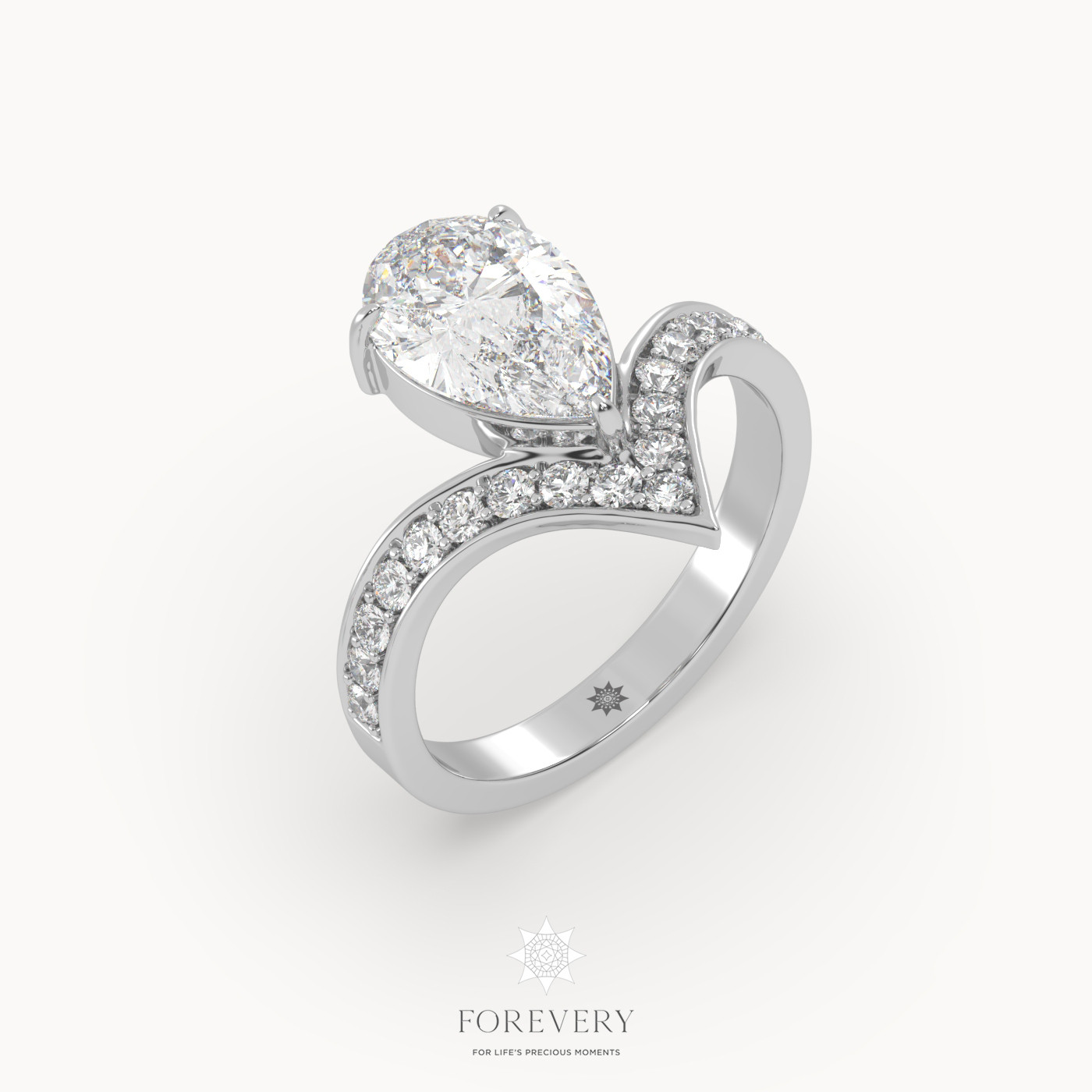 18k white gold  pear cut engagement ring