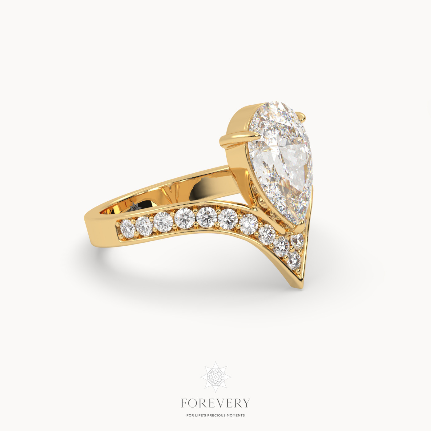 18k yellow gold  pear cut engagement ring